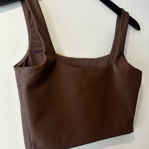 Women’s brown faux leather cropped tank top  - Picture 7 of 11